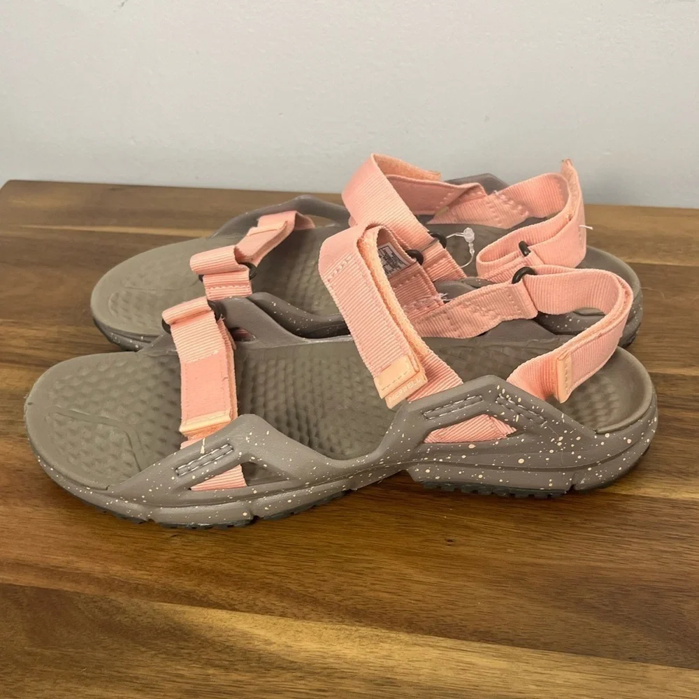 Merrell Women's Hydrotrekker Strap Water Shoe pink size women’s 11